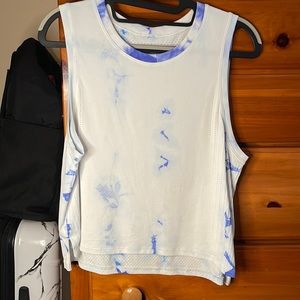 lululemon white and blue marble workout muscle tee